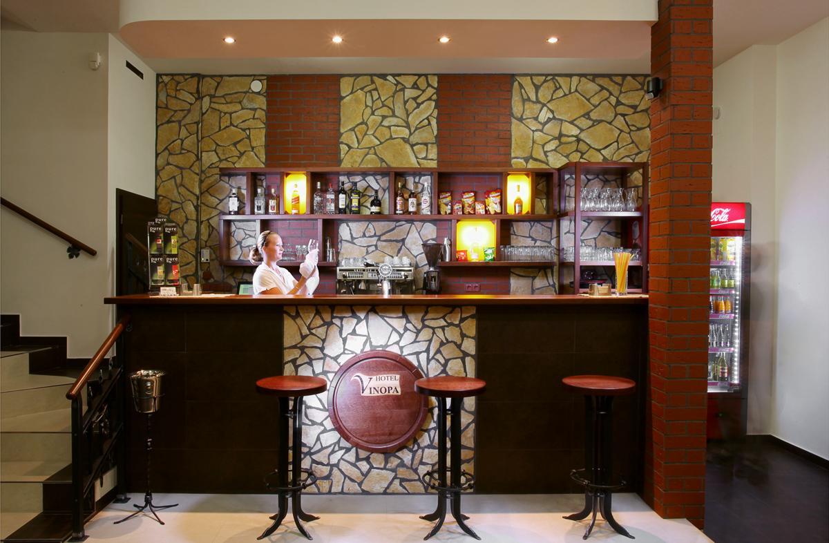 Hotel Vinopa ฮุสโตเปเช ภายนอก รูปภาพ